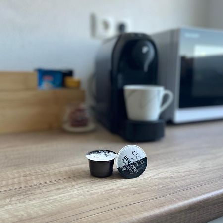Perfekte 1,5 Wohnung Zentral In Leonberg Gegenueber Einkaufzentrum Bagian luar foto