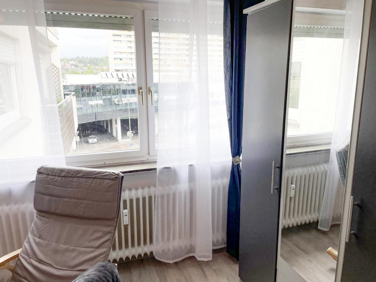 Perfekte 1,5 Wohnung Zentral In Leonberg Gegenueber Einkaufzentrum Bagian luar foto