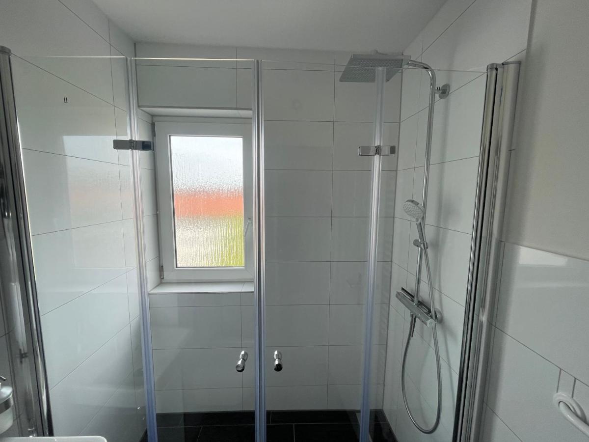 Perfekte 1,5 Wohnung Zentral In Leonberg Gegenueber Einkaufzentrum Bagian luar foto