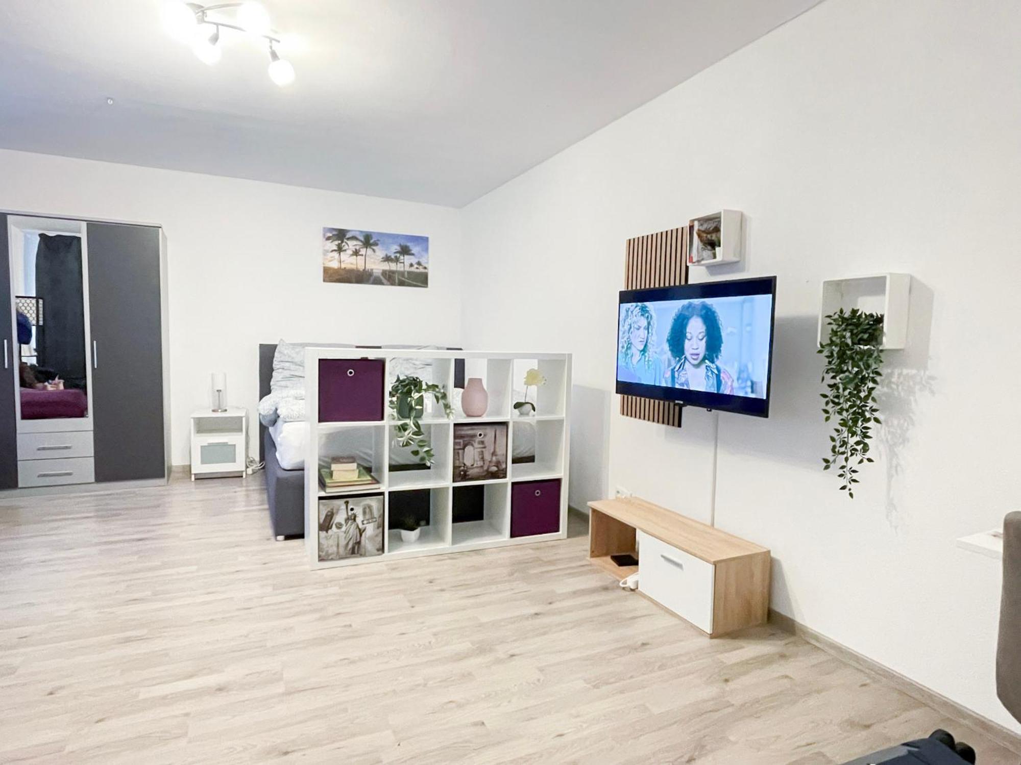 Perfekte 1,5 Wohnung Zentral In Leonberg Gegenueber Einkaufzentrum Bagian luar foto